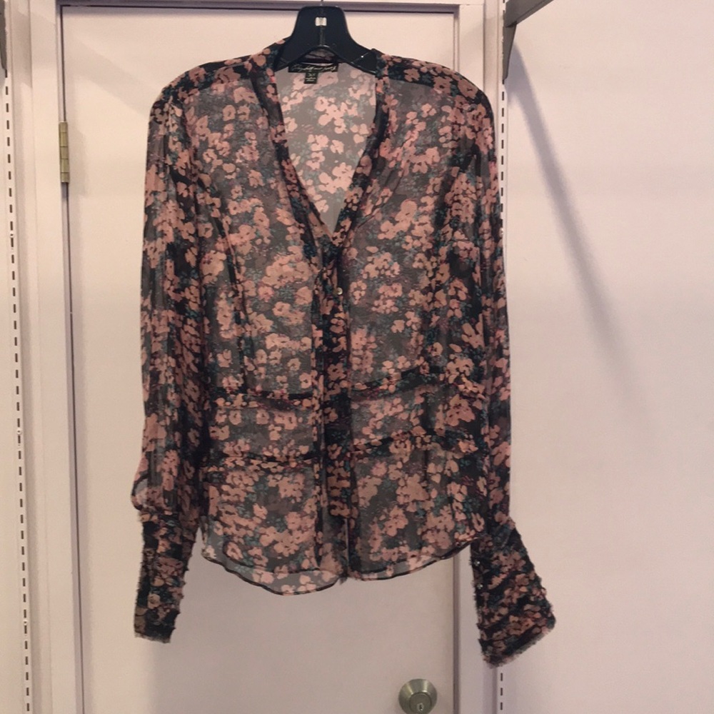 Elizabeth and James floral blouse